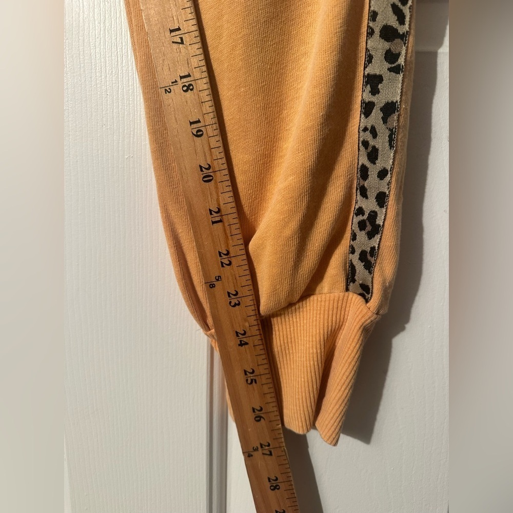 SUNDRY Size XS 0 Gold Joggers Tuxedo Stripes Animal Print Sweatpants Fall Autumn - Picture 10 of 14